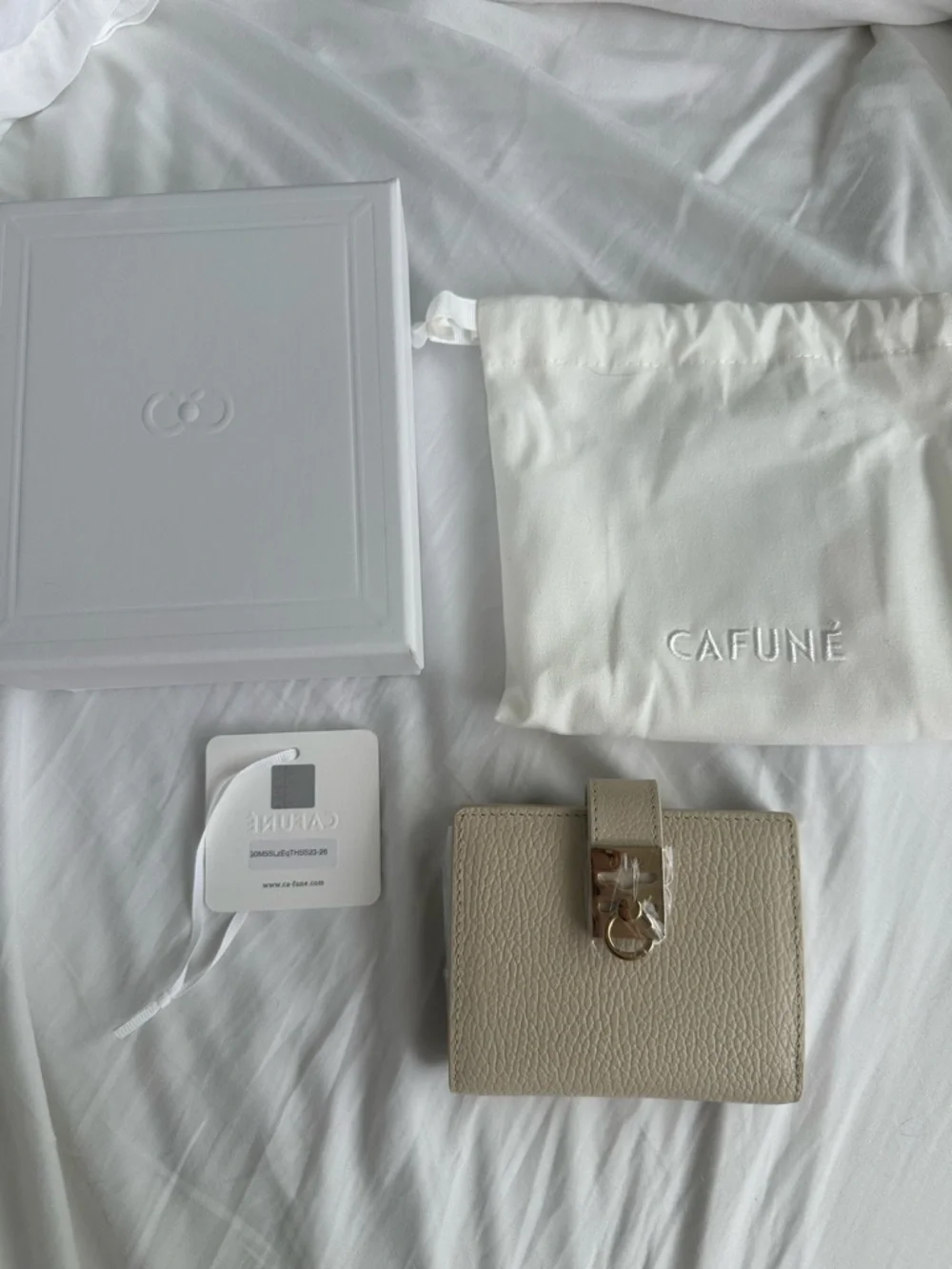 NIB Cafune Stance Flap Wallet in Mushroom